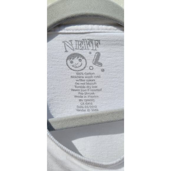 Neff Men's Surf T Shirt Size Large Surf Chief Graphic Cotton Tee Native American - Picture 3 of 3